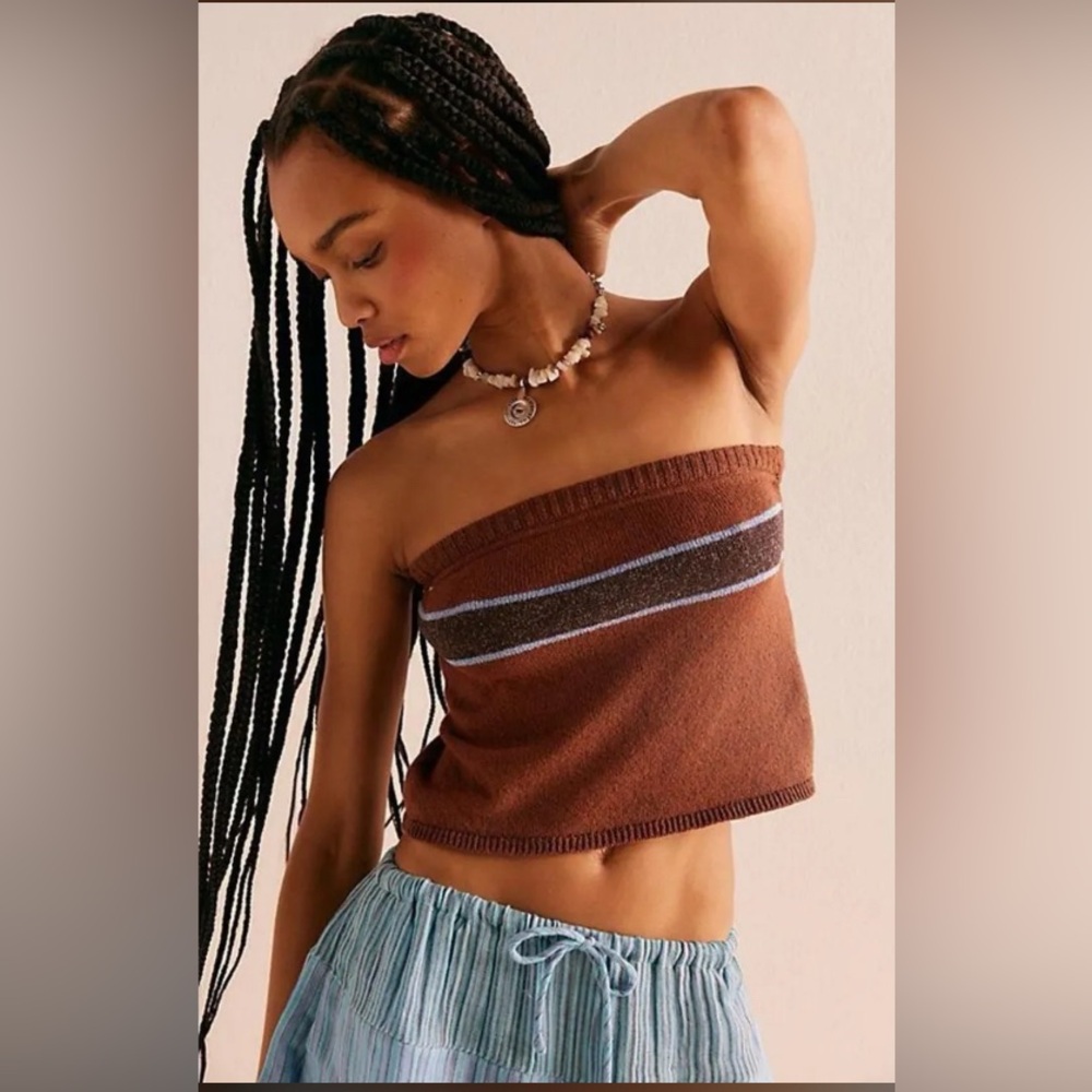 Free People from the Free- Est collection Kelly Tube Top
B1